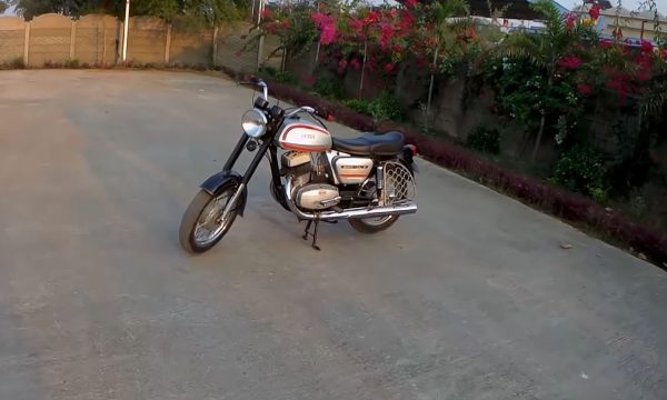 Yezdi Deluxe Second Hand Used Motorcycle
